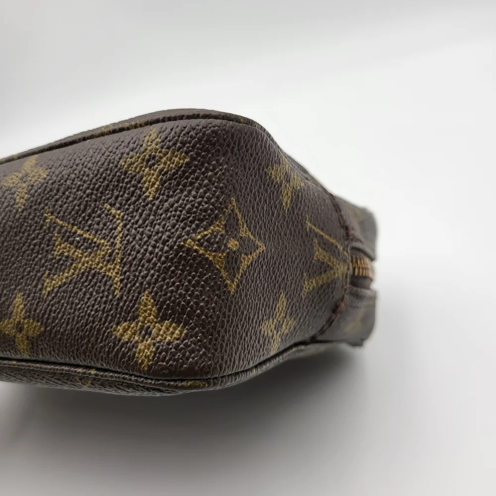 LOUIS VUITTON Monogram Trousse Toilette 23...Authentic... - Picture 8 of 15